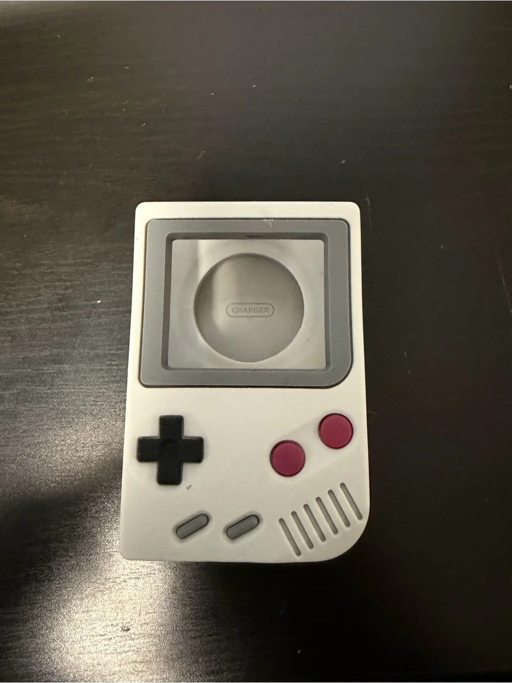 Retro Handheld Game-Inspired Apppe Watch Charger Holder